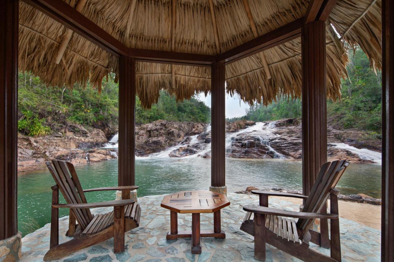 Gaia Riverlodge Unitedville Екстериор снимка