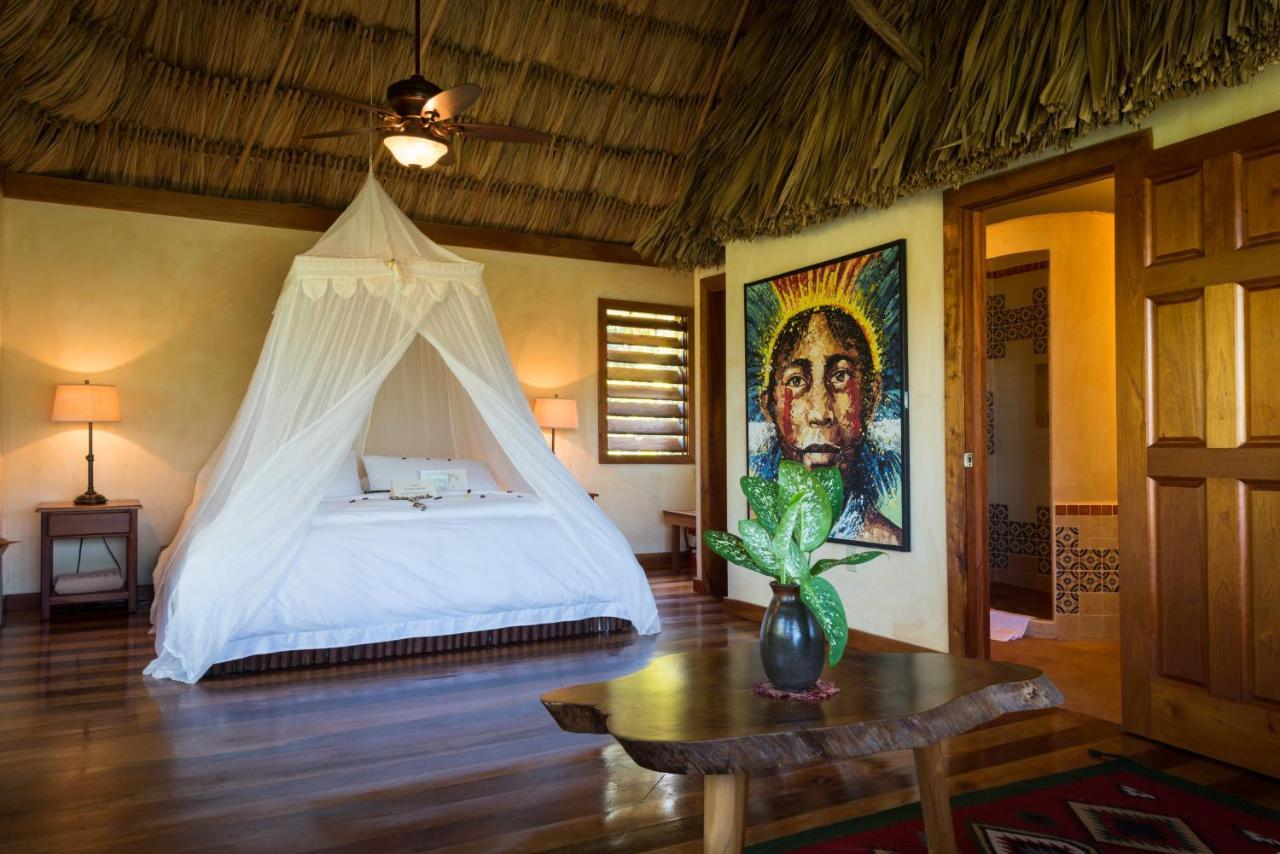 Gaia Riverlodge Unitedville Екстериор снимка